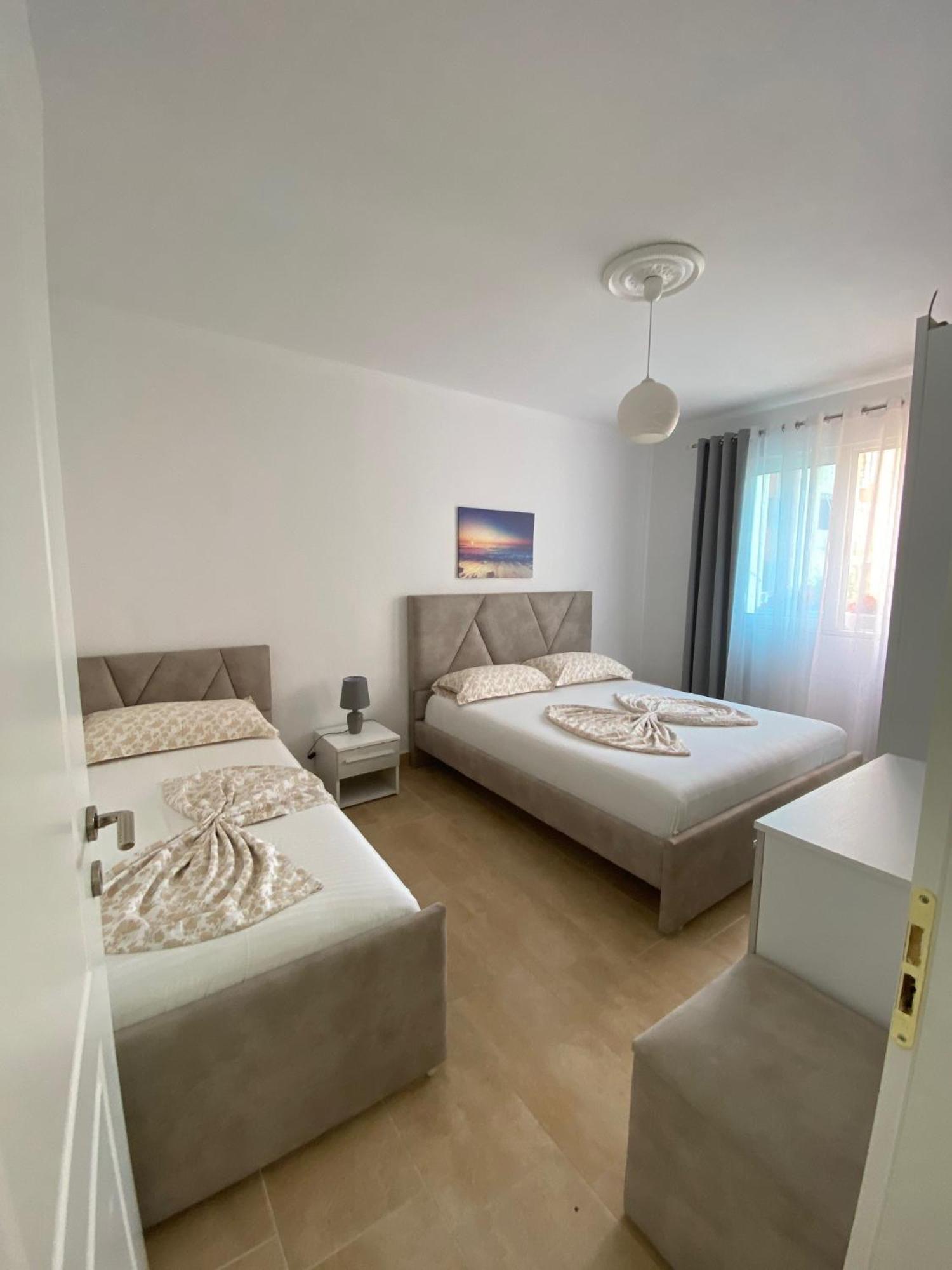 Summer Apartmán Golem (Tirana)