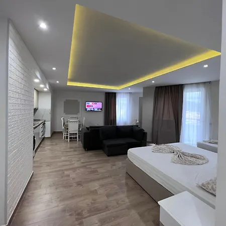 Best Summer Apartment Golem  Exterior photo