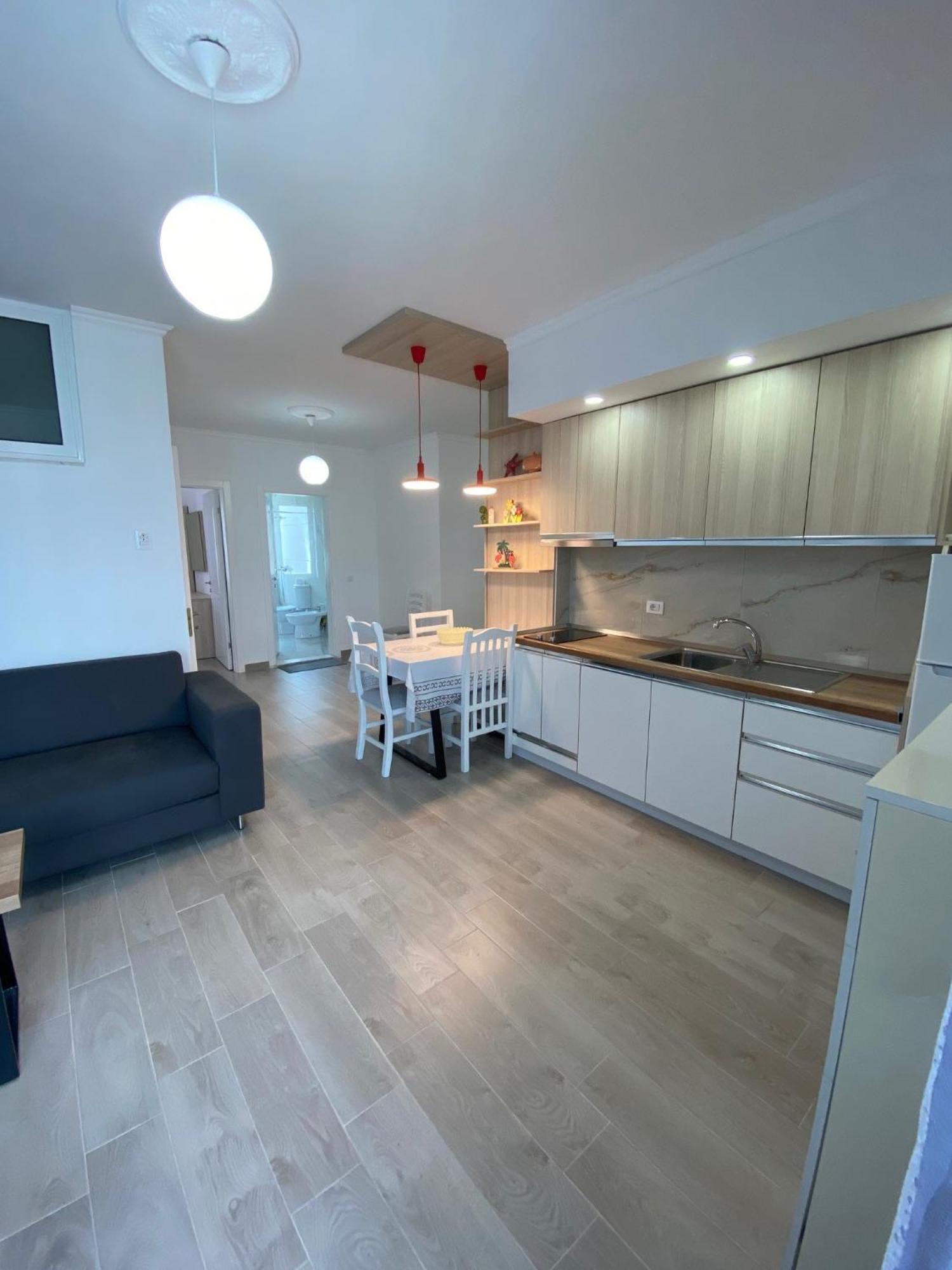 Apartment Summer