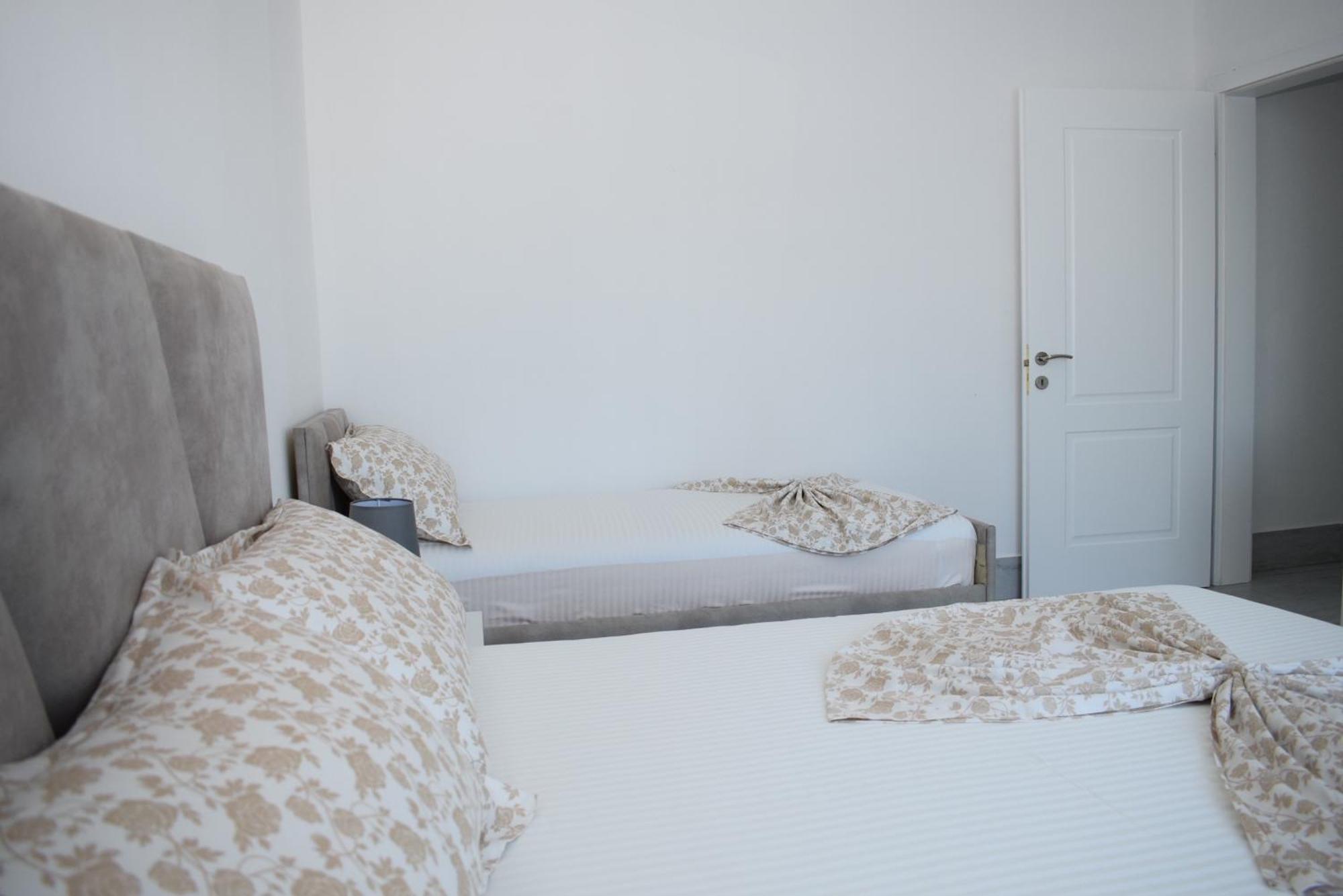 Summer Apartment *